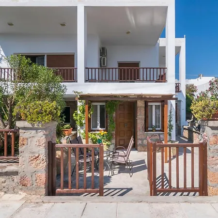 Διαμέρισμα Kourita Garden With Sea View Near To The Port Of Milos *