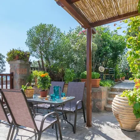 Kourita Garden With Sea View Near To The Port Of Milos Apartament *